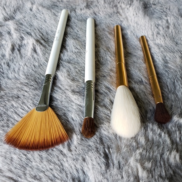 Tarte brush with white bristle - Picture 2 of 3